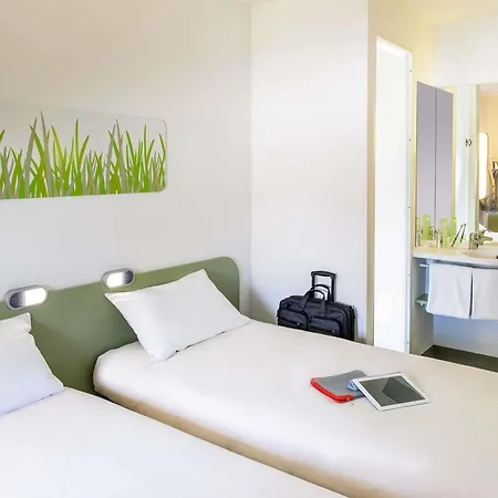Ibis Budget Am Innenhafen Duisburgo