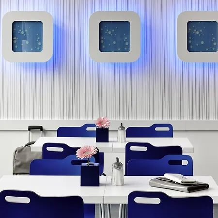 Ibis Budget Am Innenhafen Szálloda Duisburg